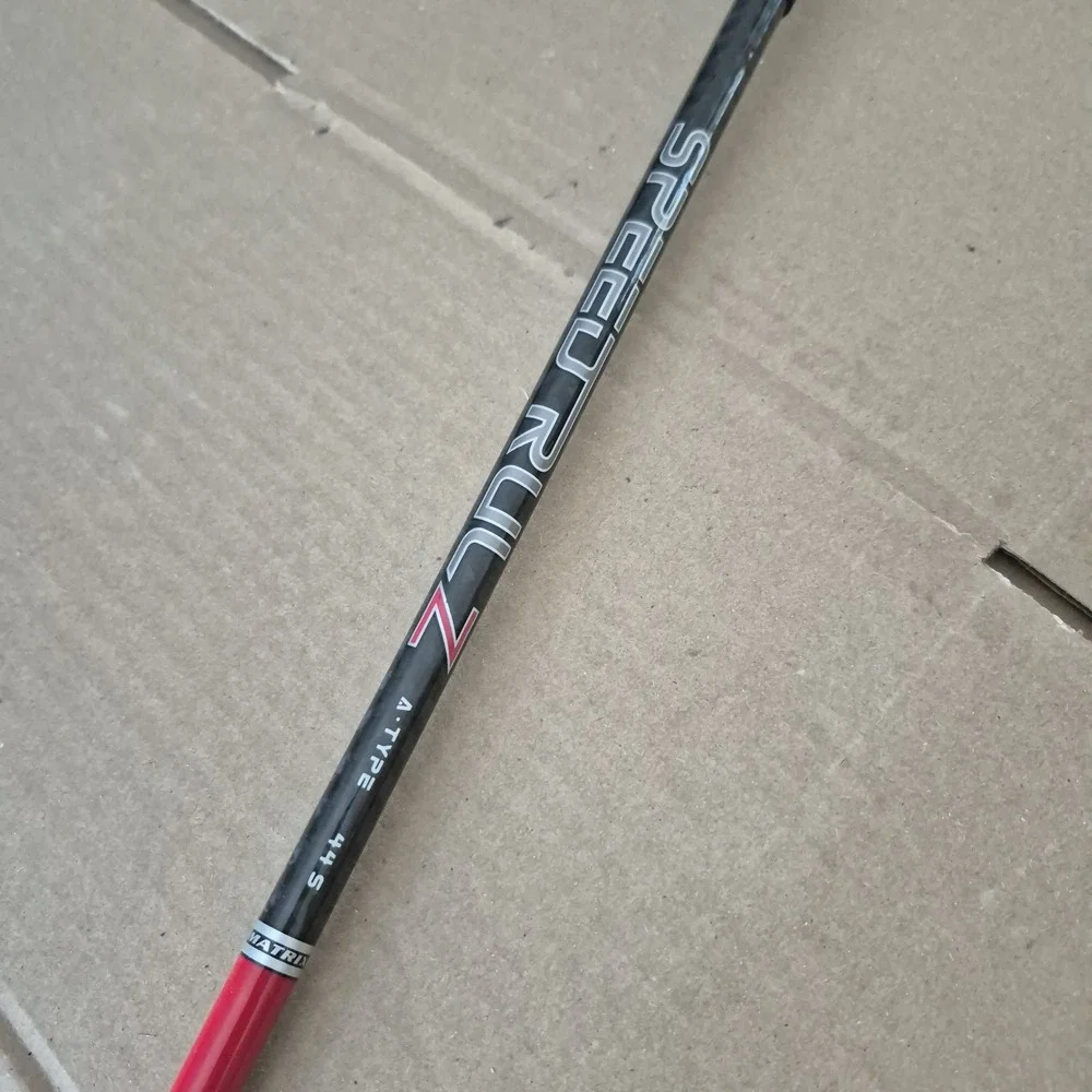 Wilson Staff D300 SUPERLIGHT Driver 9* / RH / Stiff Graphite ~46